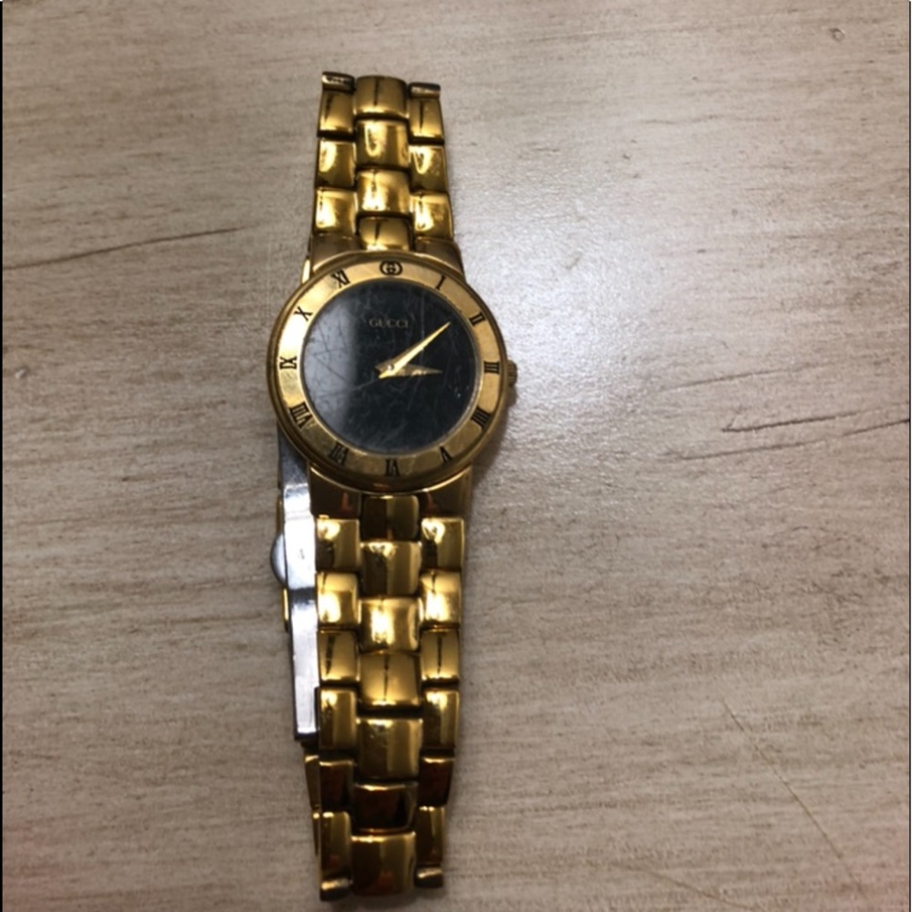 Gucci watch